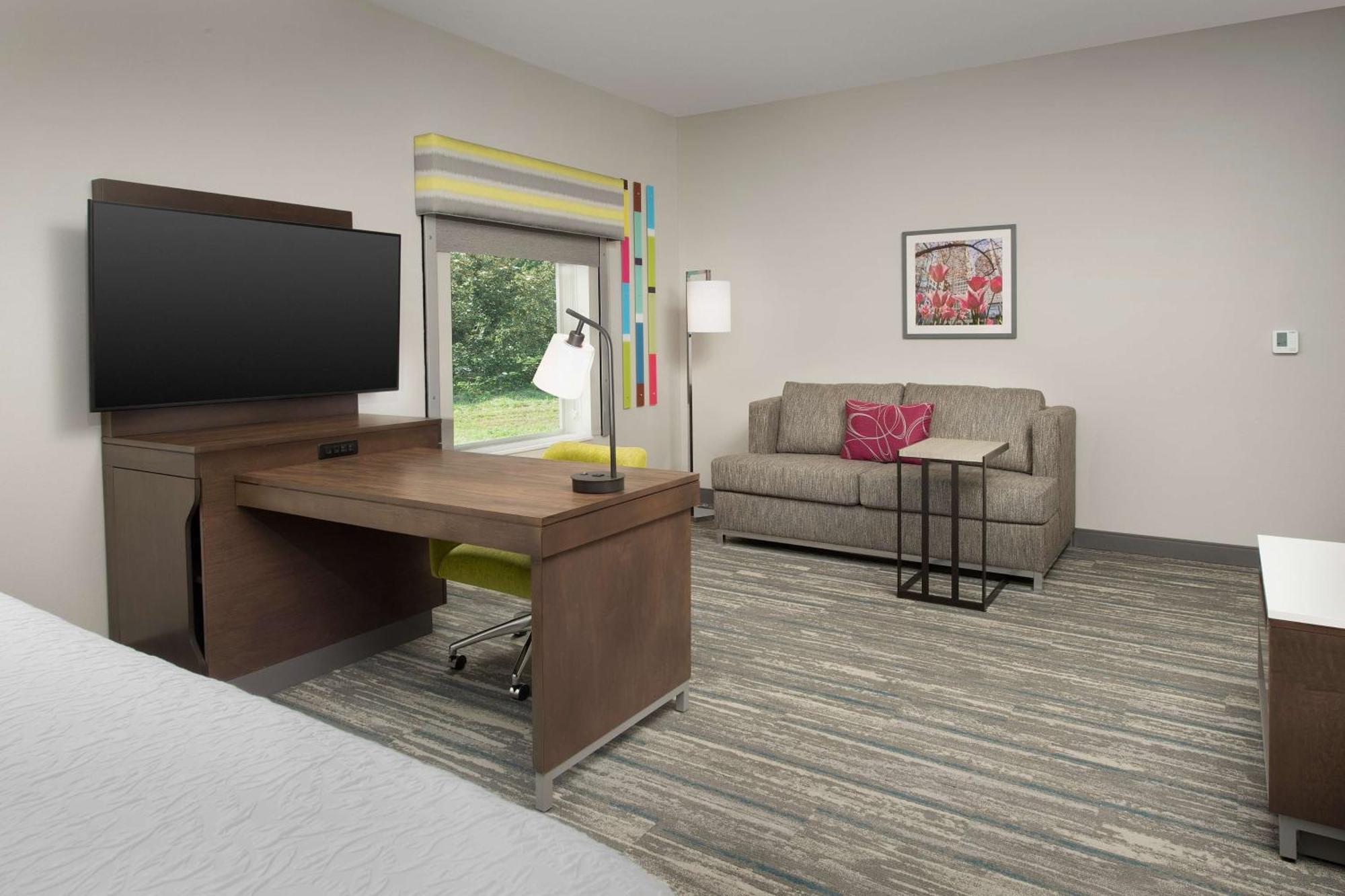 Hampton Inn & Suites Charlotte Airport Lake Pointe Bagian luar foto